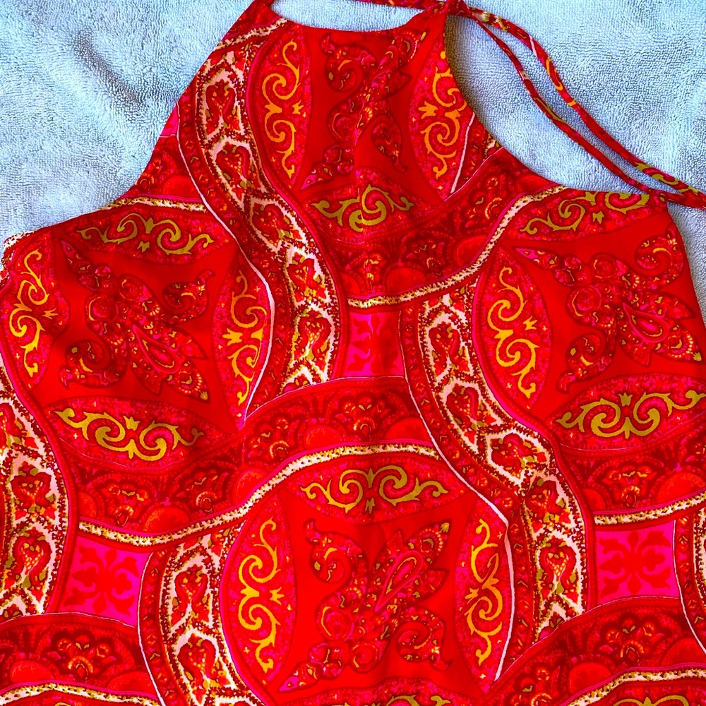 Bright tunic halter